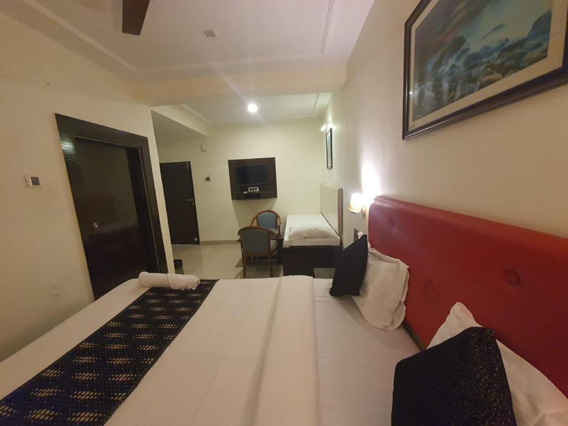 Hotel O Silver Leaf 潘奇加尼 外观 照片