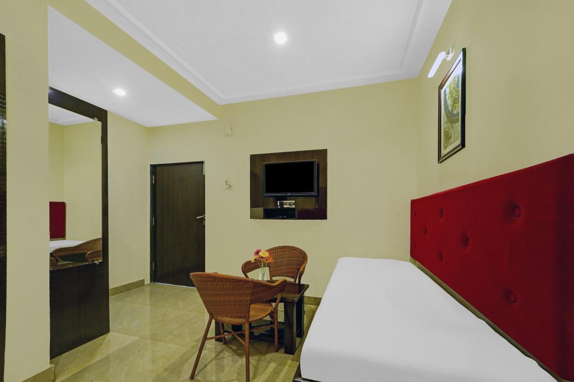 Hotel O Silver Leaf 潘奇加尼 外观 照片